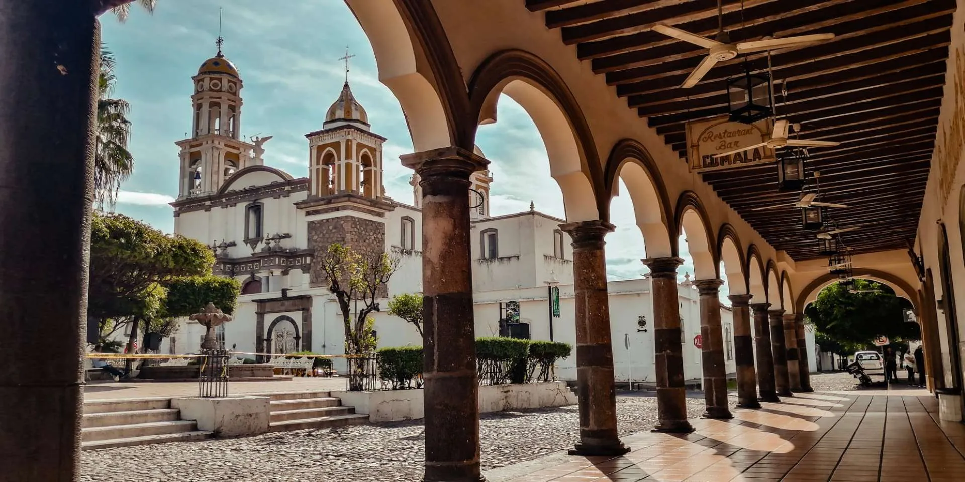 Comala Colima Pueblo Magico Portales