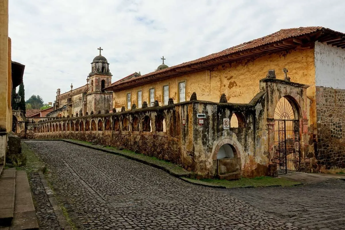 En 1766 En Pátzcuaro Michoacán Este Grupo
