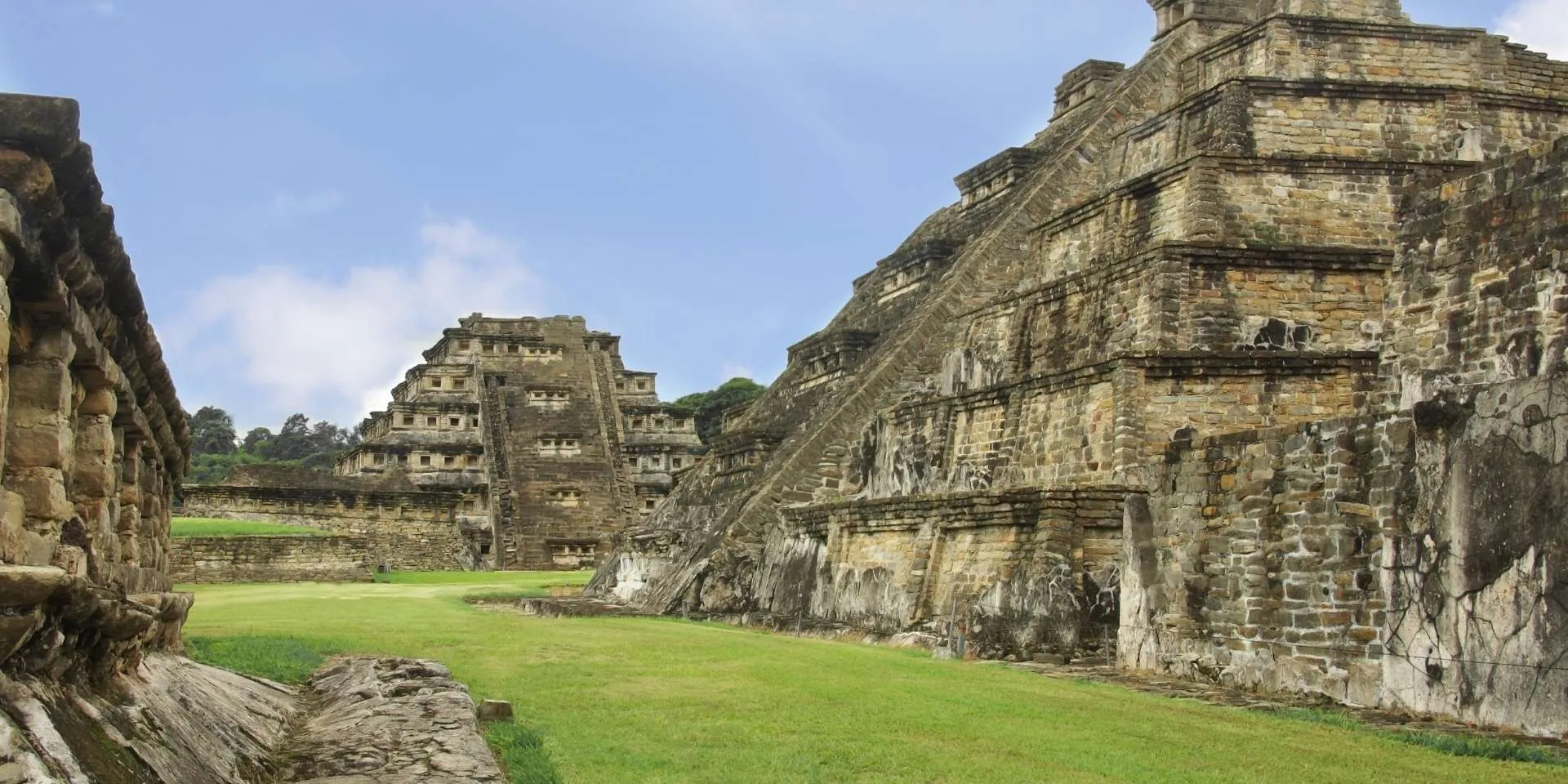 Papantla Veracruz Pueblo Mágico Tajin