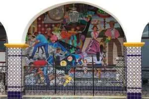 La Escalera Ancha | Qué Ver Y Hacer en Atlixco Pueblo Mágico 2 Murales Palacio Municipal Atlixco
