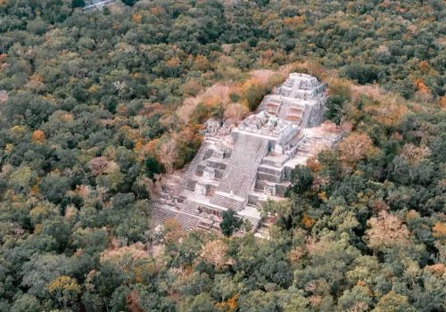 ANTIGUA CIUDAD MAYA Y BOSQUES TROPICALES PROTEGIDOS DE CALAKMUL​