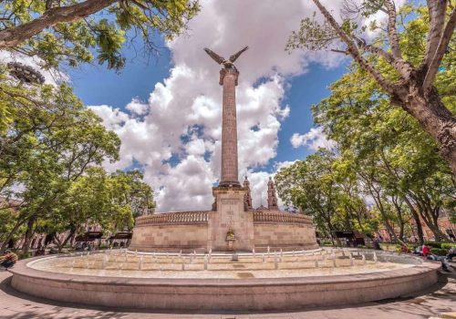 Plaza Patria y Exedra Ciudad de Aguascalientes