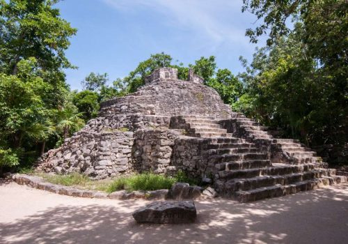 Zona Arqueologica Xcaret Quintana Roo