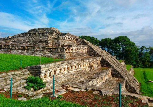 Zona Arqueologica Yohualichan Puebla